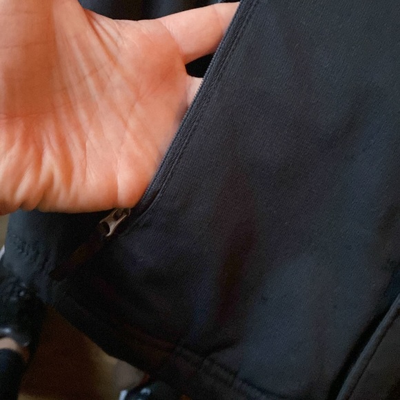 Bauer winter jacket without hood with Tampa Bay lightning patch. Used. - Picture 3 of 10